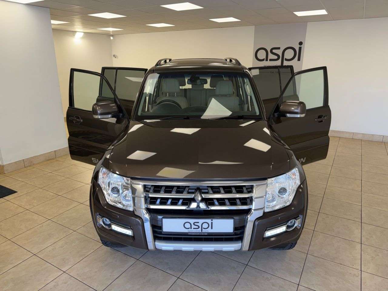 2017 MITSUBISHI SHOGUN 2017 MITSUBISHI SHOGUN