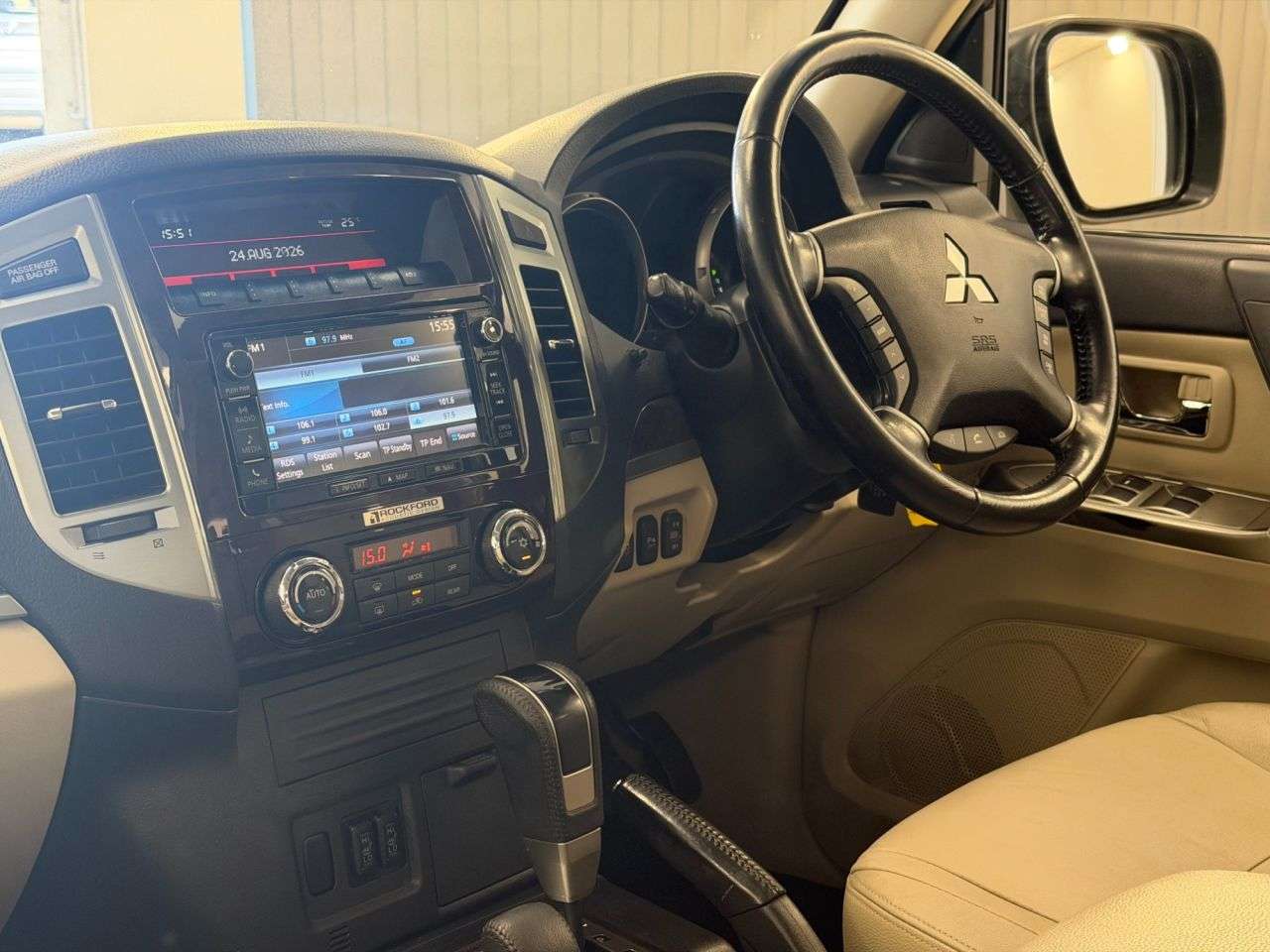 2017 MITSUBISHI SHOGUN 2017 MITSUBISHI SHOGUN