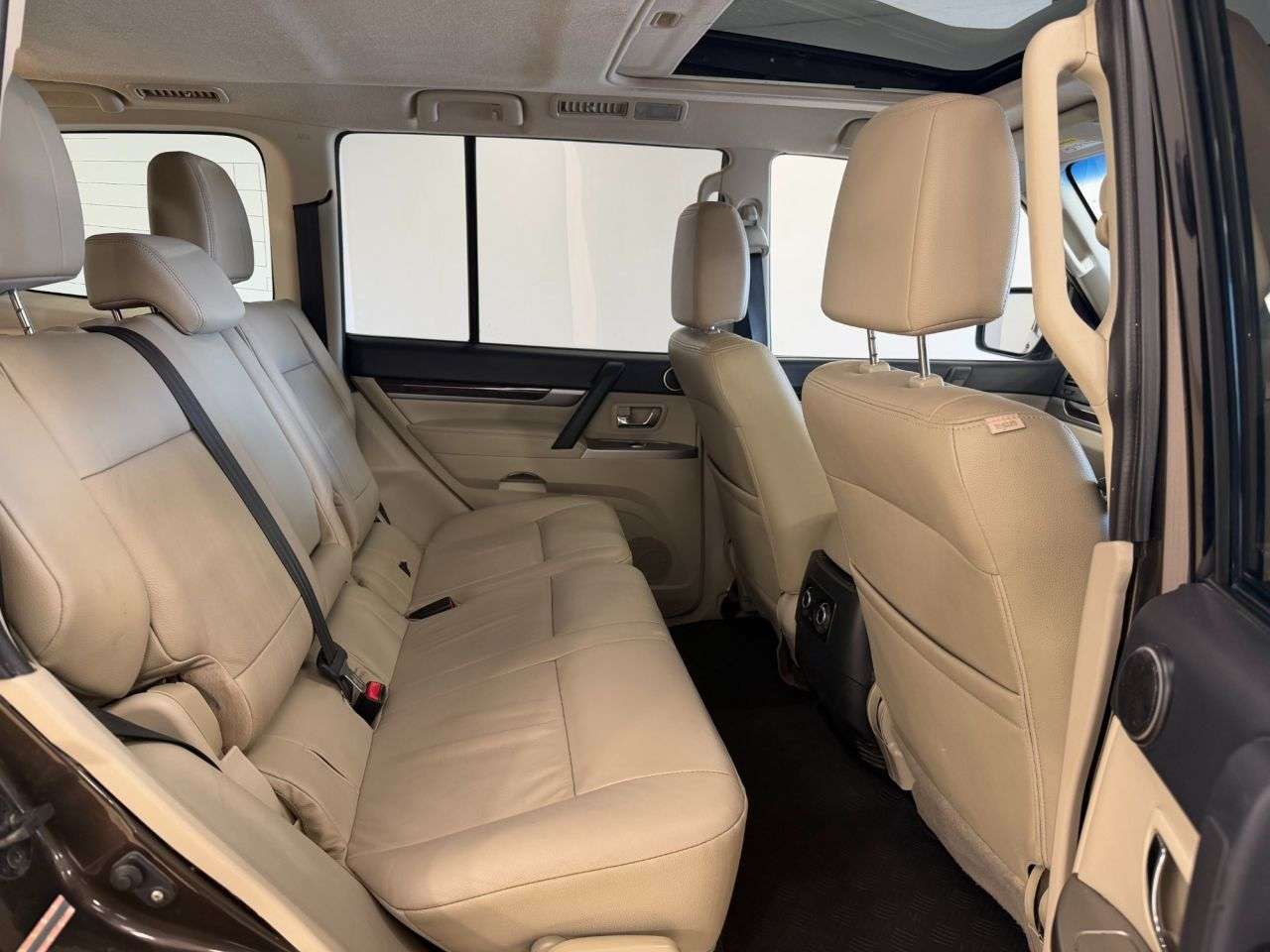 2017 MITSUBISHI SHOGUN 2017 MITSUBISHI SHOGUN