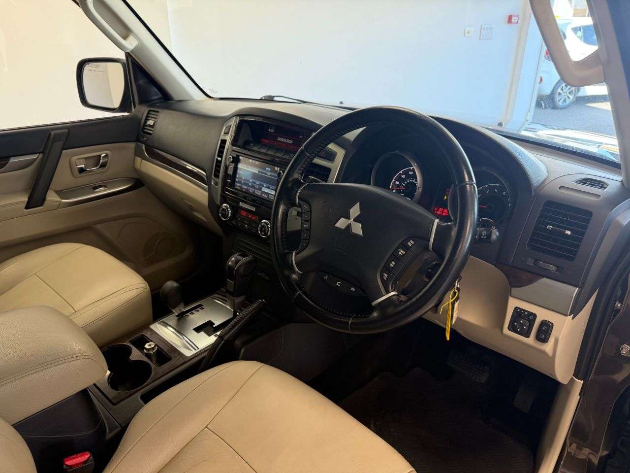 2017 MITSUBISHI SHOGUN 2017 MITSUBISHI SHOGUN