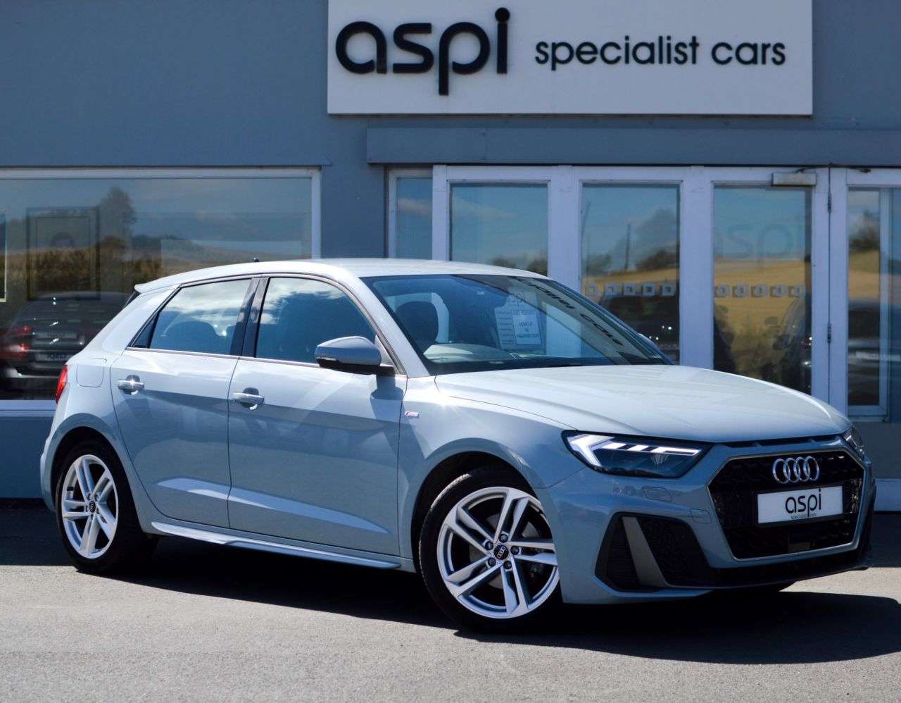 A 2023 AUDI A1 1.5 TFSI 35 S line Sportback 5dr Petrol S Tronic Euro 6 (s/s) (150 ps) FULL A 2023 AUDI A1 1.5 TFSI 35 S line Sportback 5dr Petrol S Tronic Euro 6 (s/s) (150 ps) FULL