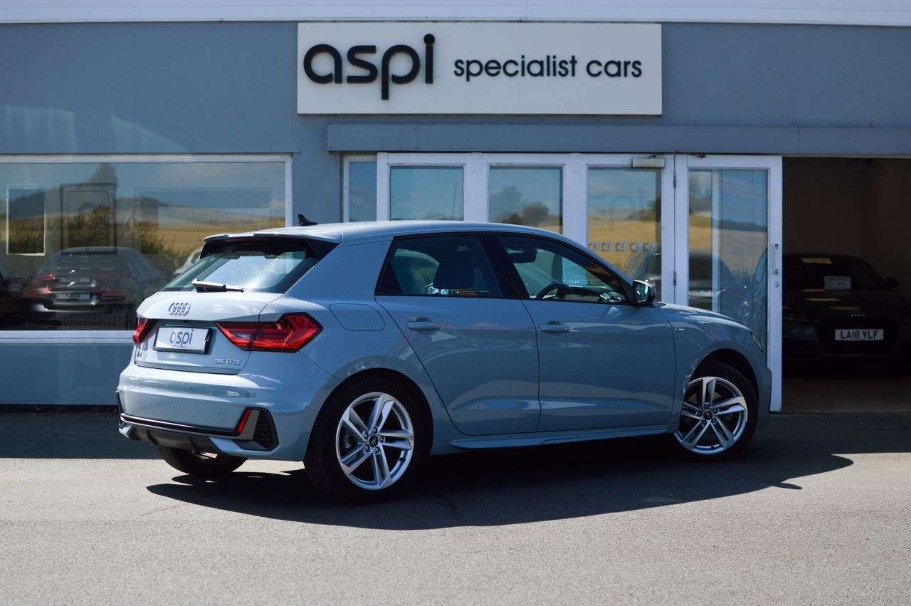 2023 AUDI A1 2023 AUDI A1