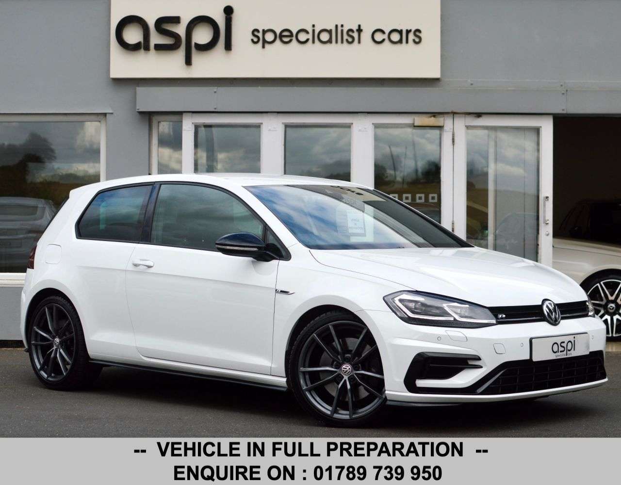 A 2019 VOLKSWAGEN GOLF 2.0 TSI R Hatchback 3dr Petrol DSG 4Motion Euro 6 (s/s) (300 ps) APPLE CARP A 2019 VOLKSWAGEN GOLF 2.0 TSI R Hatchback 3dr Petrol DSG 4Motion Euro 6 (s/s) (300 ps) APPLE CARP