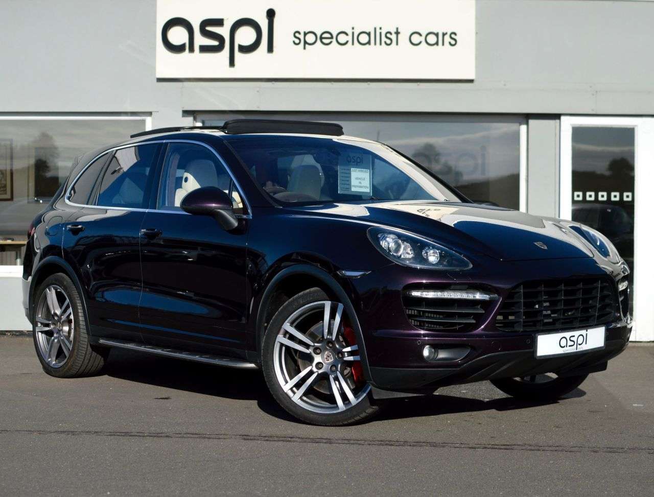 A 2012 PORSCHE CAYENNE 4.8T V8 SUV 5dr Petrol TiptronicS 4WD Euro 5 (s/s) (500 ps) FULL DETAILS - A 2012 PORSCHE CAYENNE 4.8T V8 SUV 5dr Petrol TiptronicS 4WD Euro 5 (s/s) (500 ps) FULL DETAILS -