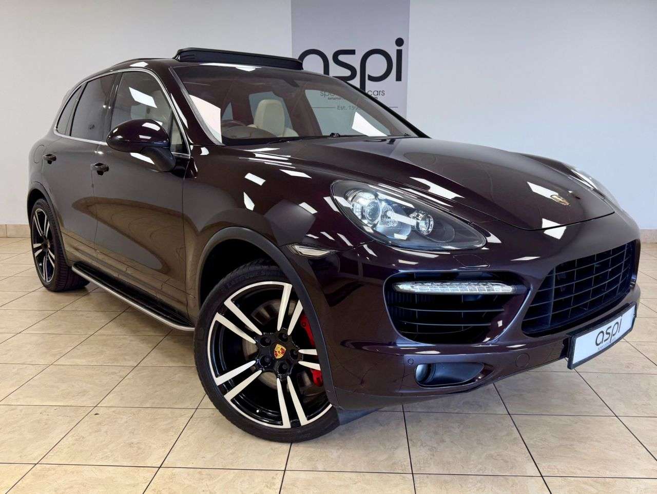 A 2012 PORSCHE CAYENNE 4.8T V8 SUV 5dr Petrol TiptronicS 4WD Euro 5 (s/s) (500 ps) FULL DETAILS - A 2012 PORSCHE CAYENNE 4.8T V8 SUV 5dr Petrol TiptronicS 4WD Euro 5 (s/s) (500 ps) FULL DETAILS -