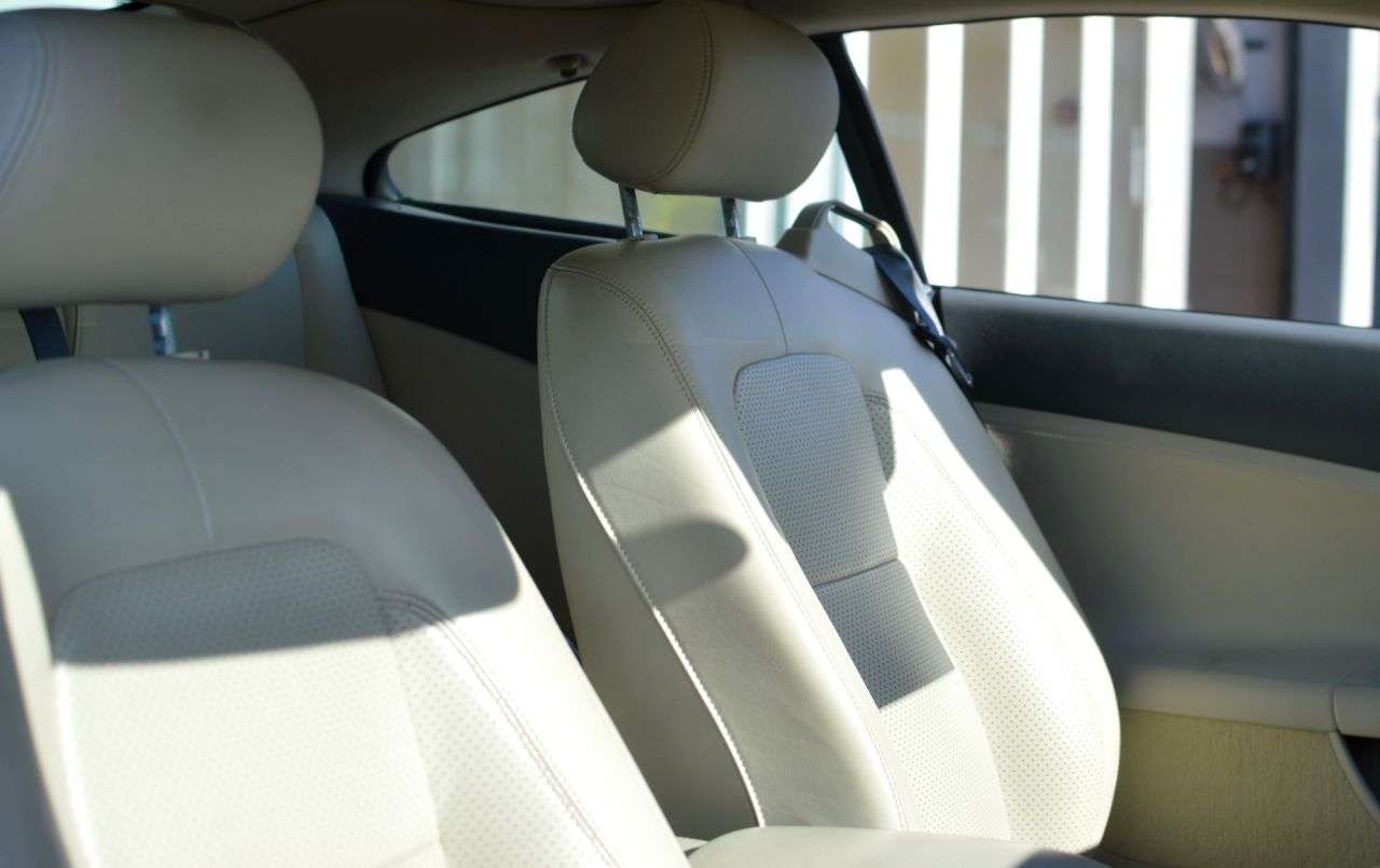 A 2006 JAGUAR XK 4.2 V8 Coupe 2dr Petrol Auto Euro 4 (300 ps) FULL DETAILS - WWW.ASPICARS.CO A 2006 JAGUAR XK 4.2 V8 Coupe 2dr Petrol Auto Euro 4 (300 ps) FULL DETAILS - WWW.ASPICARS.CO
