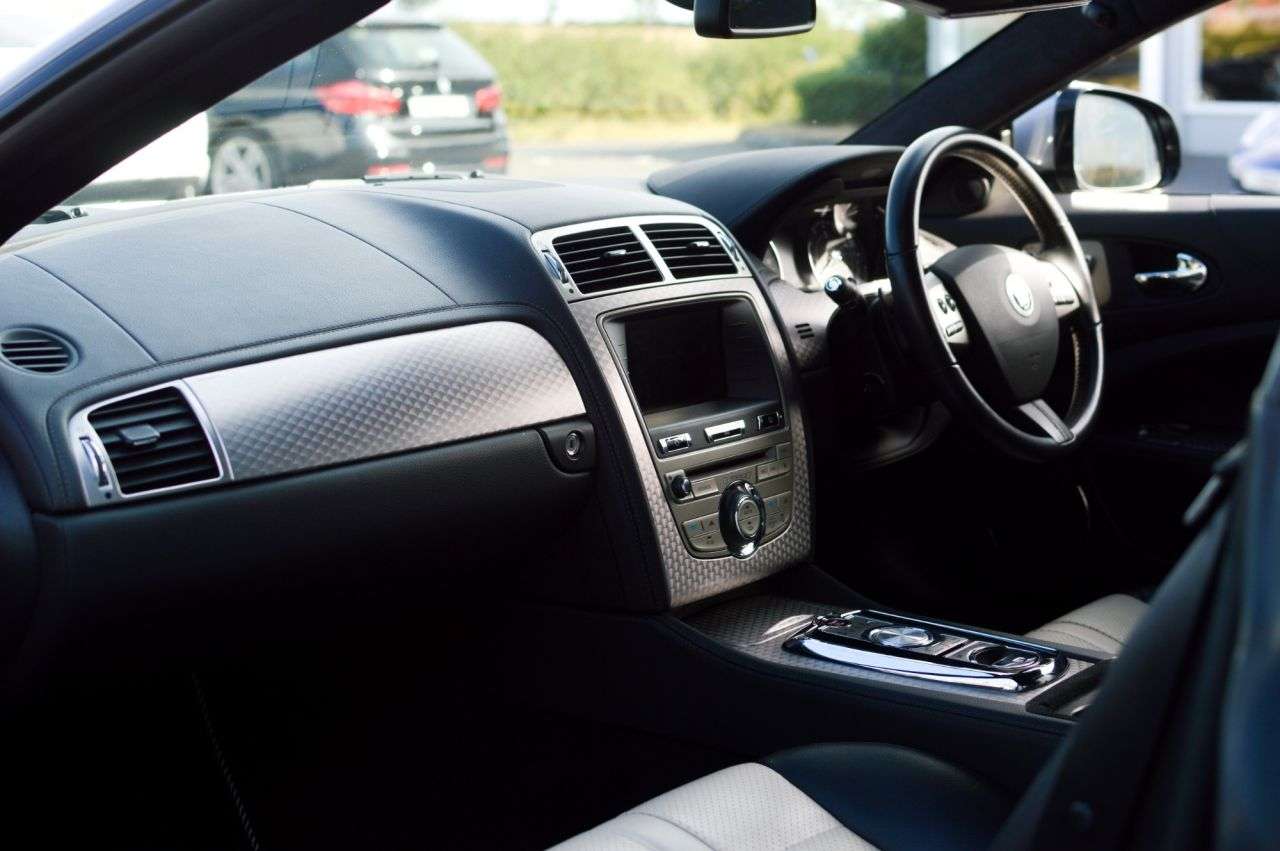 2011 JAGUAR XK 2011 JAGUAR XK