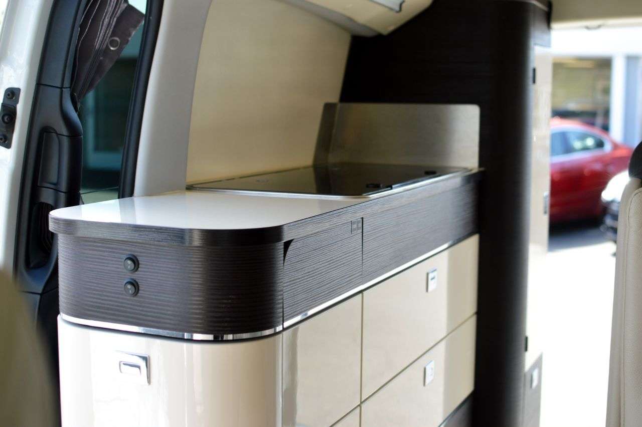 2019 MERCEDES-BENZ WESTFALIA JULES VERNE CAMPERVAN 2019 MERCEDES-BENZ WESTFALIA JULES VERNE CAMPERVAN