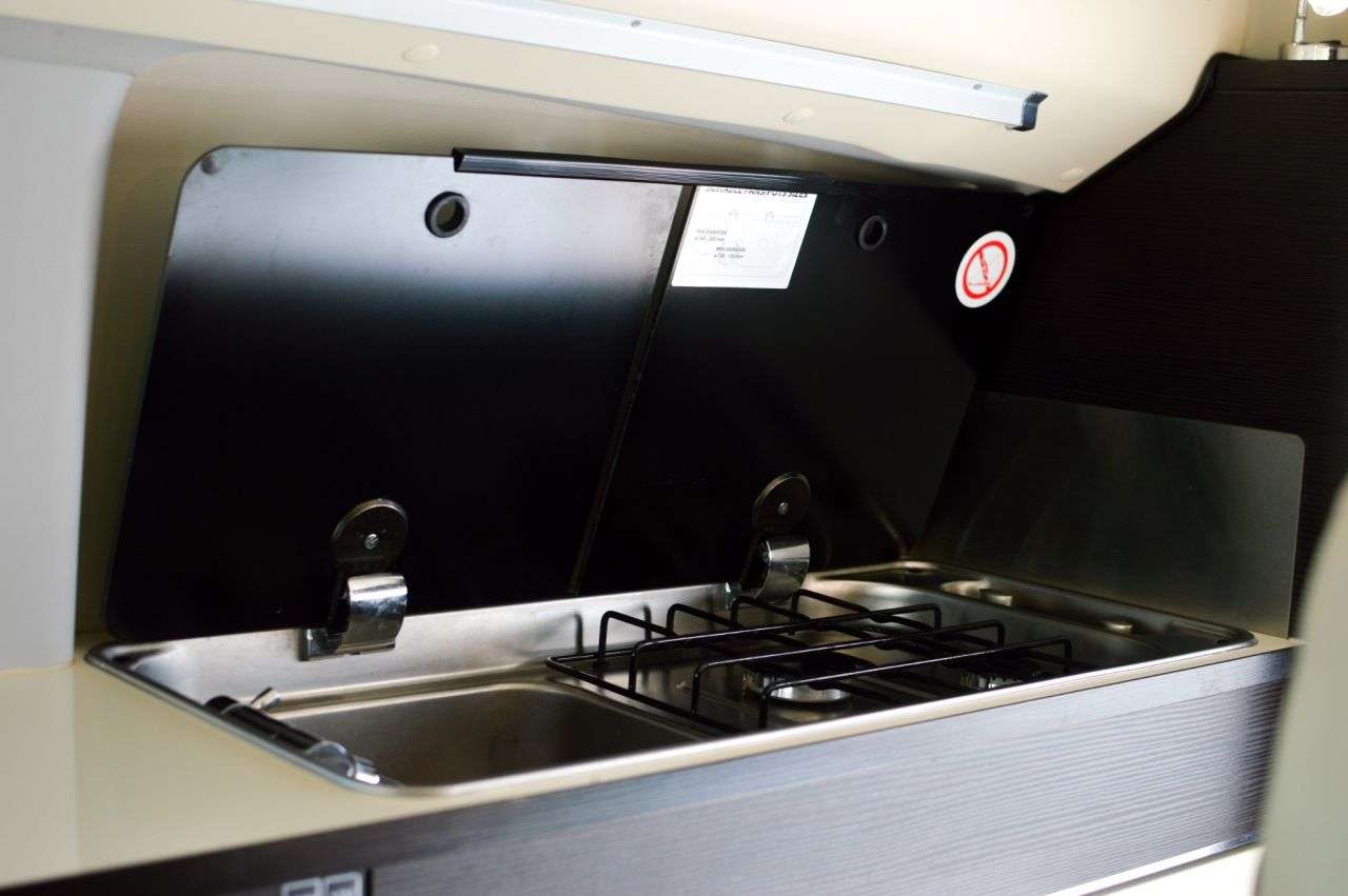 2019 MERCEDES-BENZ WESTFALIA JULES VERNE CAMPERVAN 2019 MERCEDES-BENZ WESTFALIA JULES VERNE CAMPERVAN