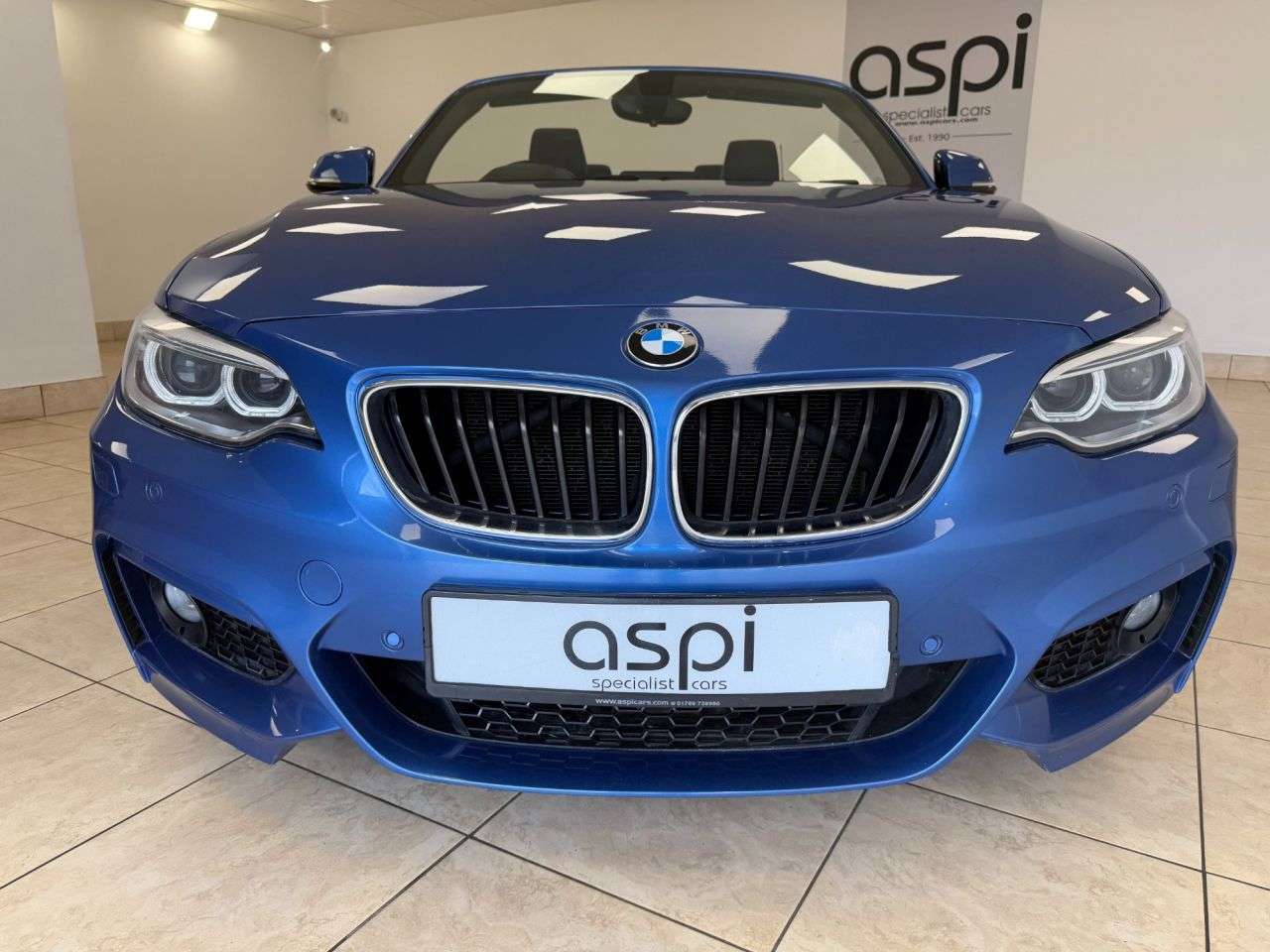 A 2016 BMW 2 SERIES 2.0 220i M Sport Convertible 2dr Petrol Manual Euro 6 (s/s) (184 ps) FULL D A 2016 BMW 2 SERIES 2.0 220i M Sport Convertible 2dr Petrol Manual Euro 6 (s/s) (184 ps) FULL D