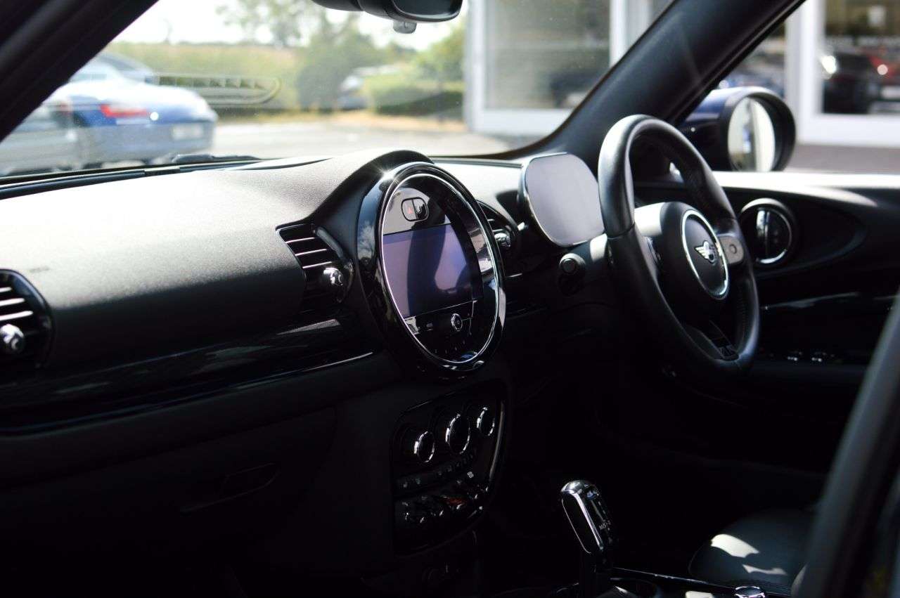 2021 MINI CLUBMAN 2021 MINI CLUBMAN