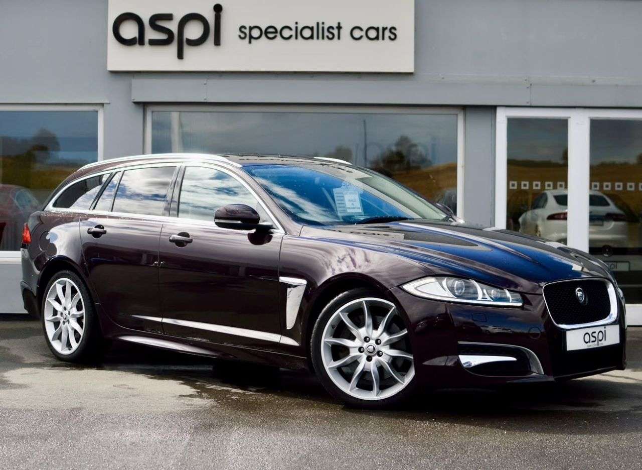 A 2012 JAGUAR XF 3l 5dr Auto 275 BHP PDC, PARKING CAMERA, HEATED F/SEATS A 2012 JAGUAR XF 3l 5dr Auto 275 BHP PDC, PARKING CAMERA, HEATED F/SEATS