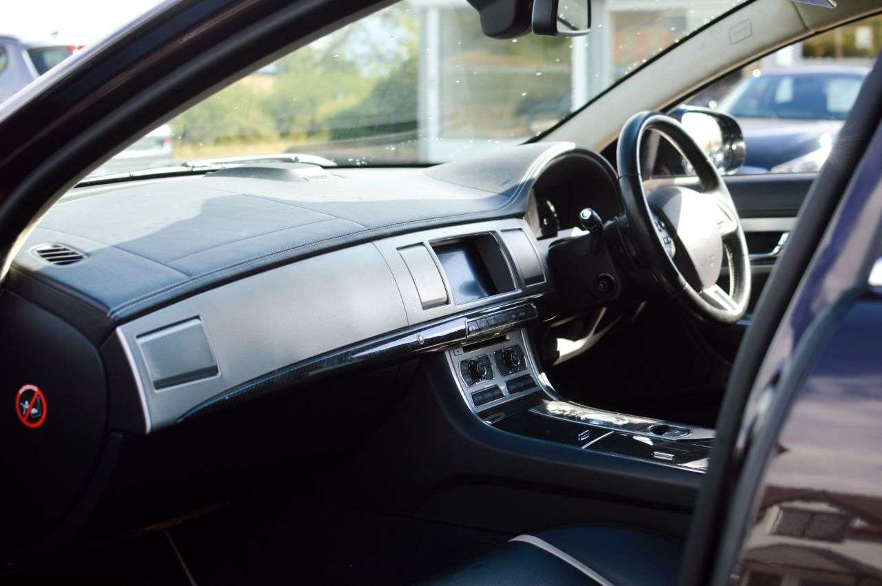 2012 JAGUAR XF 2012 JAGUAR XF