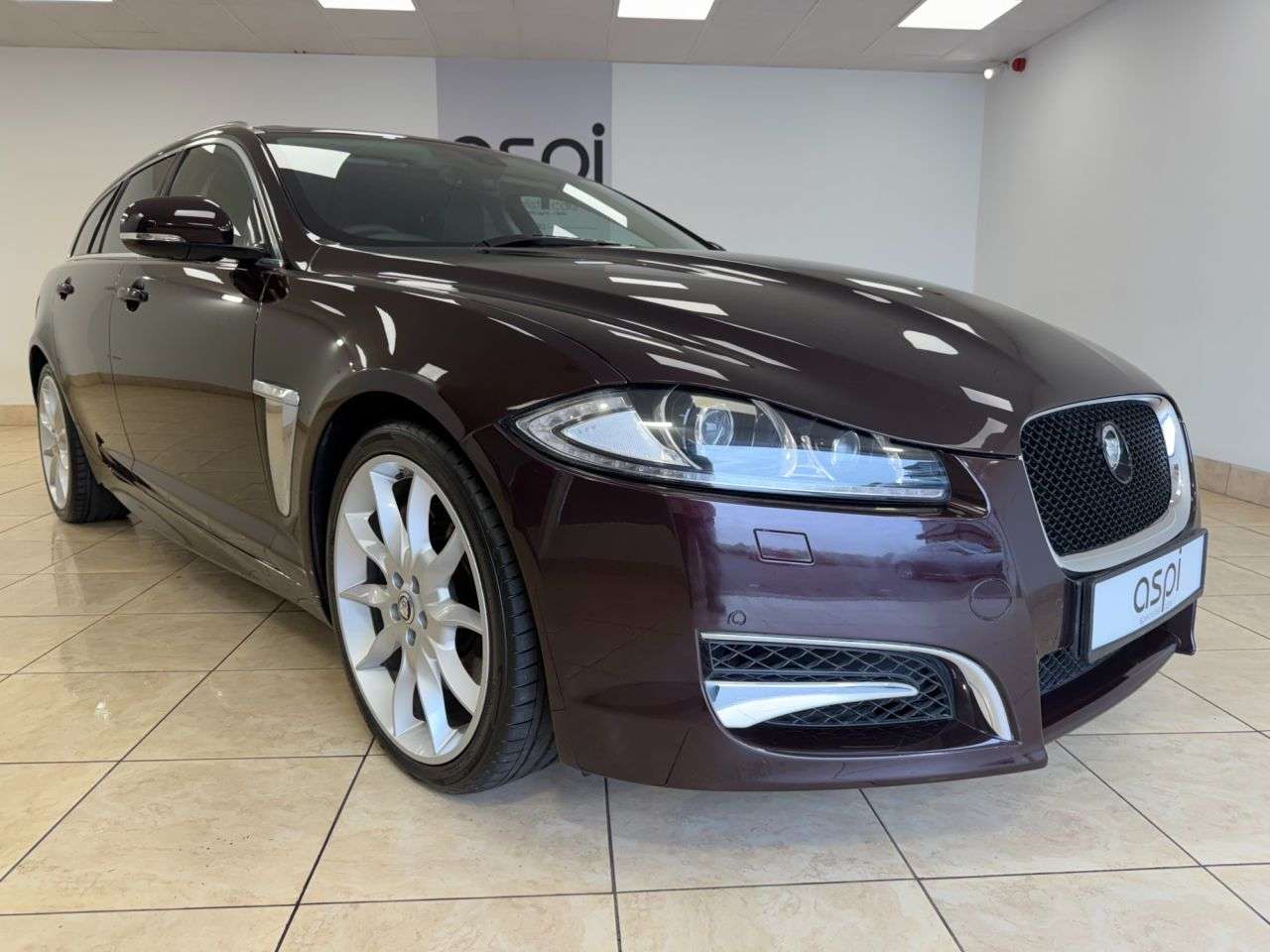 2012 JAGUAR XF 2012 JAGUAR XF