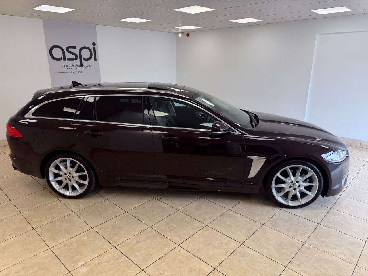 2012 JAGUAR XF 2012 JAGUAR XF