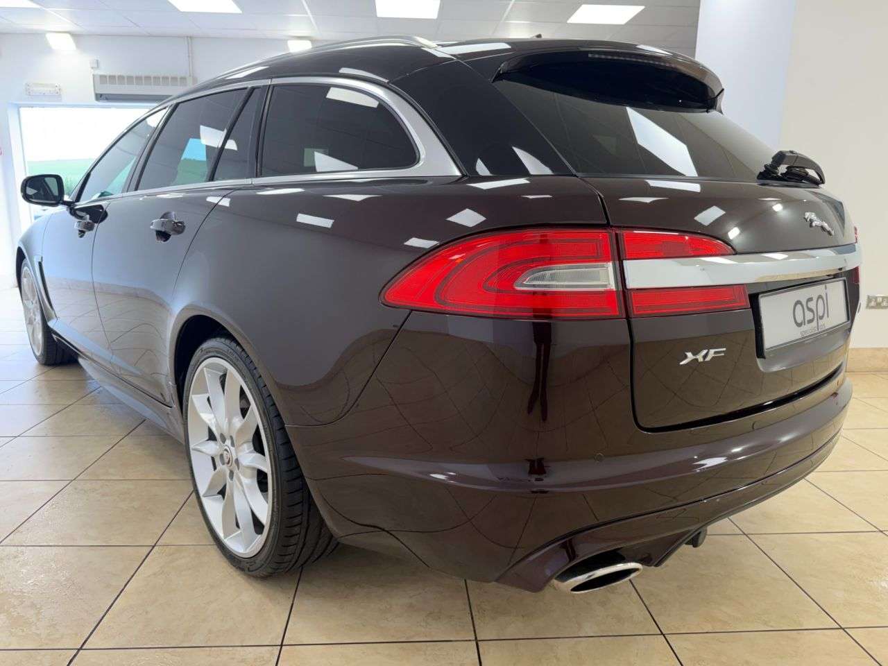 2012 JAGUAR XF 2012 JAGUAR XF