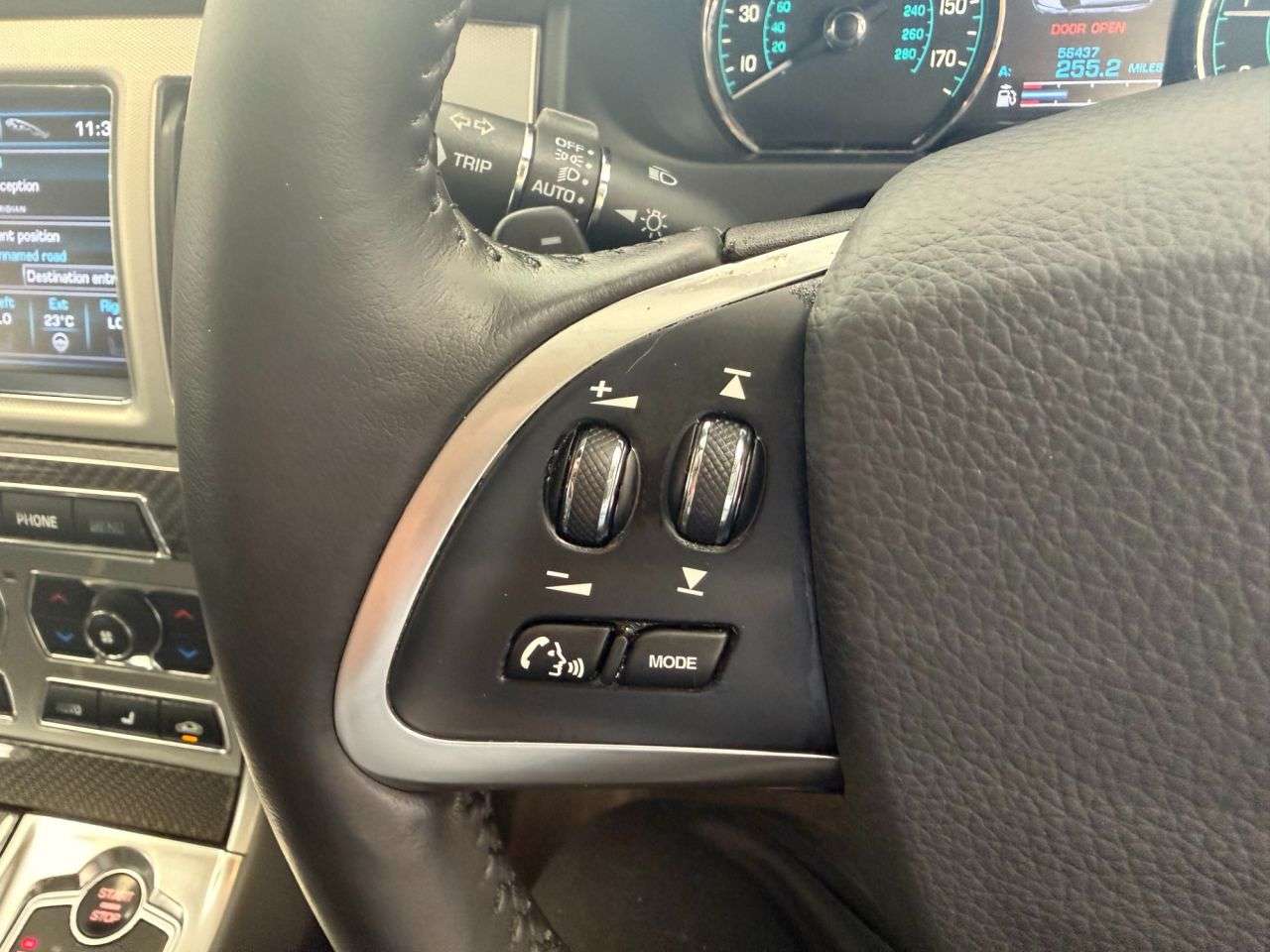 2012 JAGUAR XF 2012 JAGUAR XF