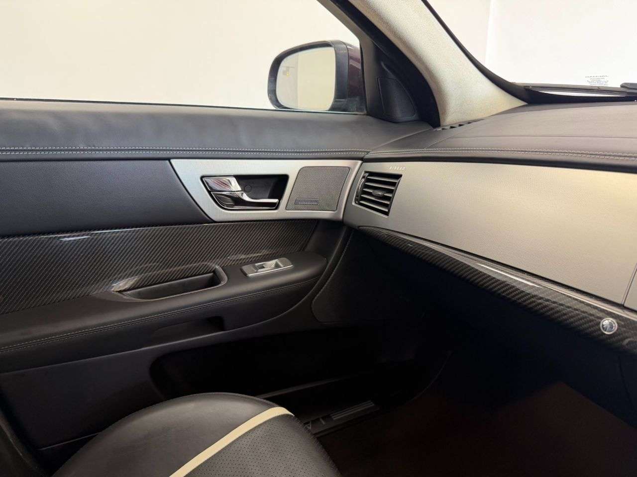 2012 JAGUAR XF 2012 JAGUAR XF