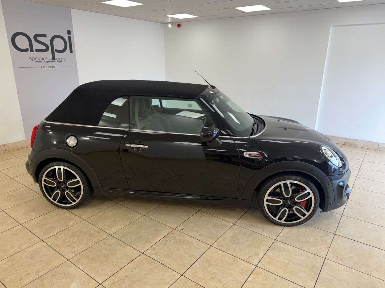 2021 MINI CONVERTIBLE 2021 MINI CONVERTIBLE