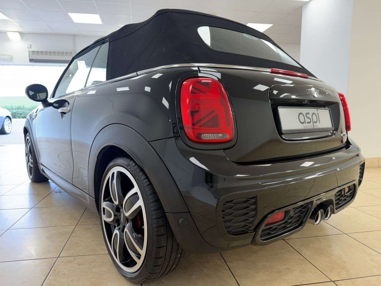 2021 MINI CONVERTIBLE 2021 MINI CONVERTIBLE