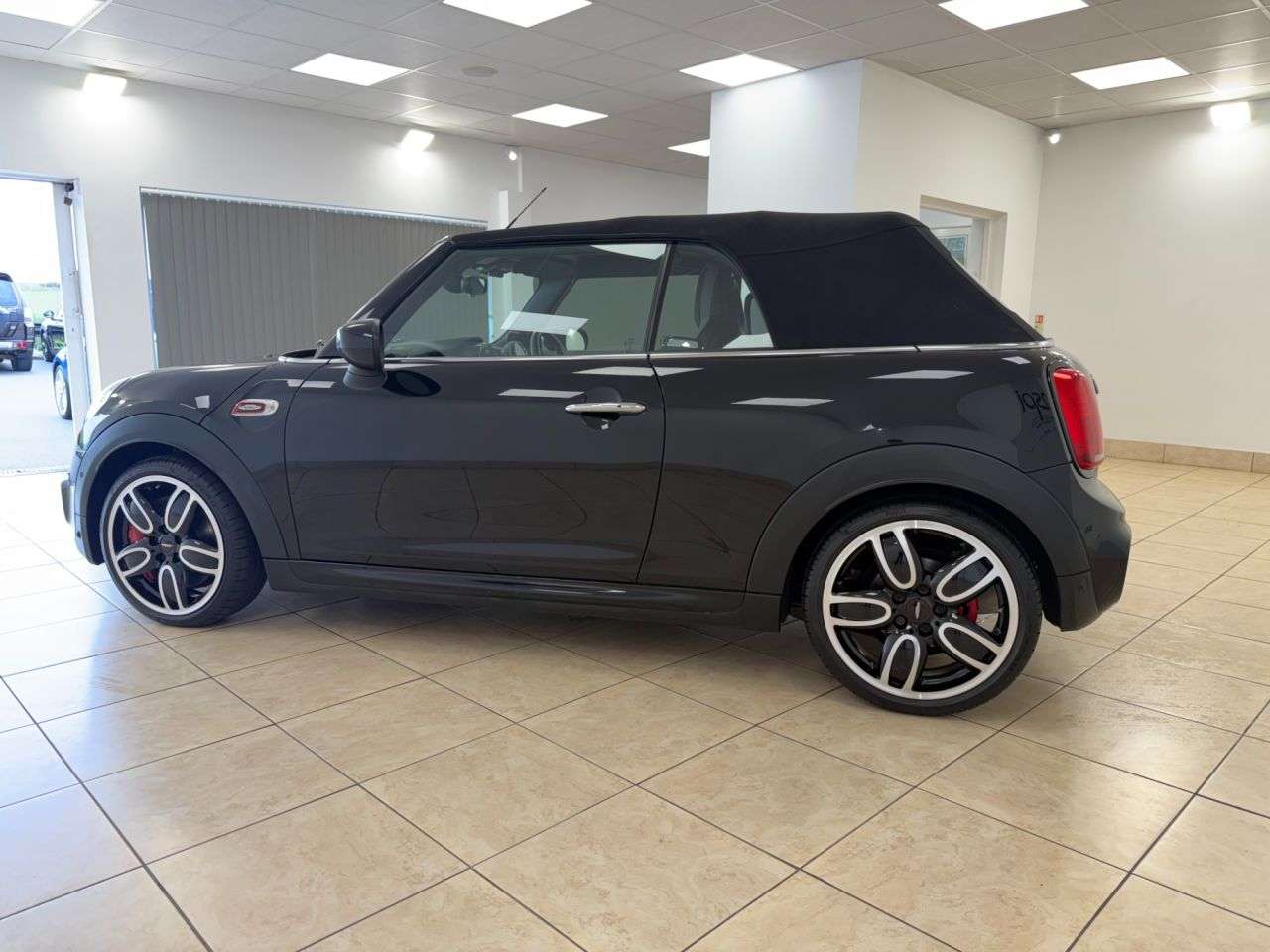 2021 MINI CONVERTIBLE 2021 MINI CONVERTIBLE