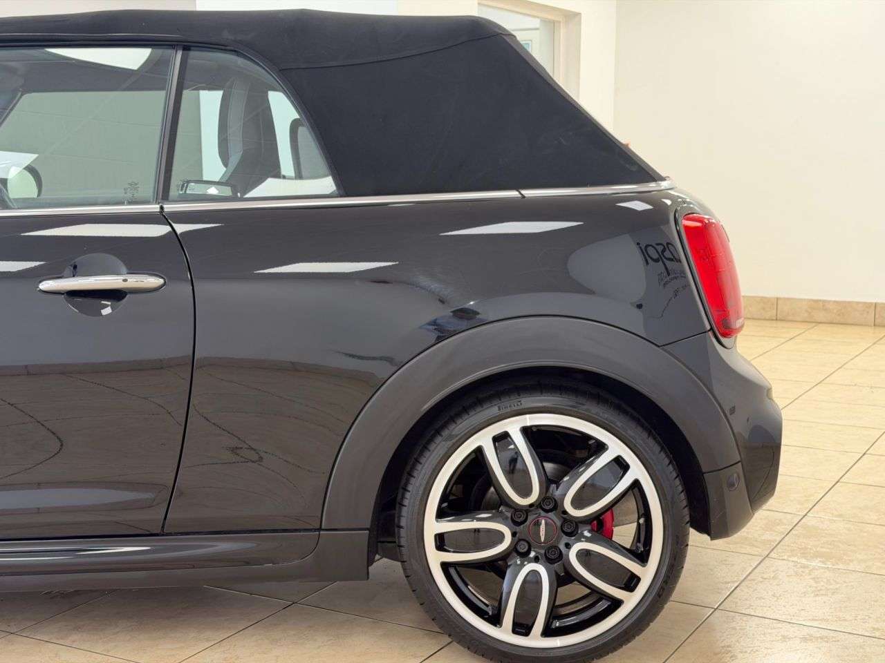 2021 MINI CONVERTIBLE 2021 MINI CONVERTIBLE