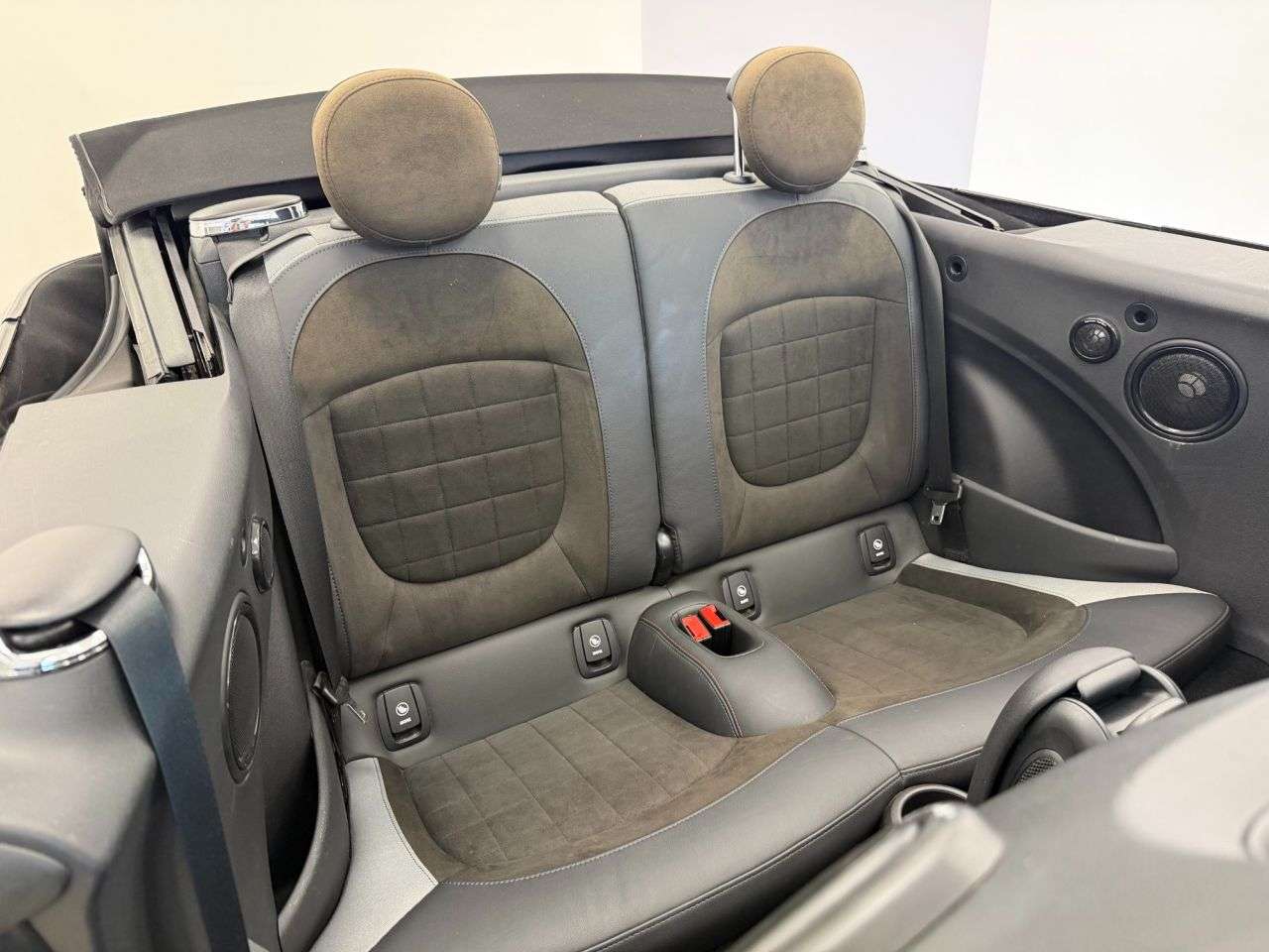 2021 MINI CONVERTIBLE 2021 MINI CONVERTIBLE