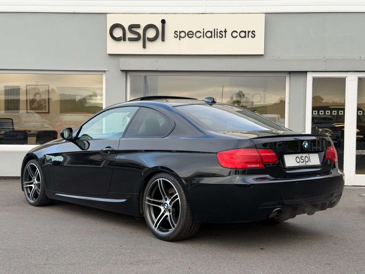 2012 BMW 3 SERIES 2012 BMW 3 SERIES