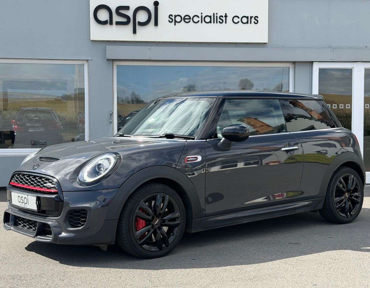 A 2019 MINI HATCH 2.0 John Cooper Works Hatchback 3dr Petrol Steptronic Euro 6 (s/s) (231 ps) A 2019 MINI HATCH 2.0 John Cooper Works Hatchback 3dr Petrol Steptronic Euro 6 (s/s) (231 ps)