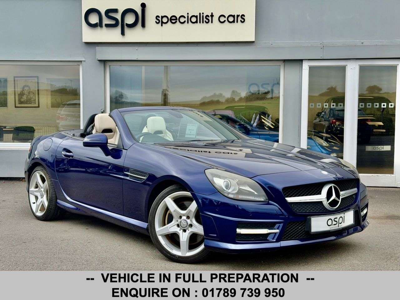 A 2012 MERCEDES-BENZ SLK 1.8 SLK200 BlueEfficiency AMG Sport Convertible 2dr Petrol G-Tronic+ Euro 5 A 2012 MERCEDES-BENZ SLK 1.8 SLK200 BlueEfficiency AMG Sport Convertible 2dr Petrol G-Tronic+ Euro 5