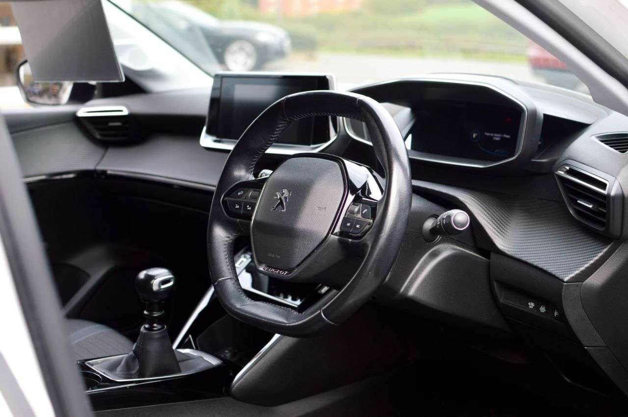 A 2020 PEUGEOT 208 1.2 PureTech Allure Hatchback 5dr Petrol Manual Euro 6 (s/s) (100 ps) FULL A 2020 PEUGEOT 208 1.2 PureTech Allure Hatchback 5dr Petrol Manual Euro 6 (s/s) (100 ps) FULL