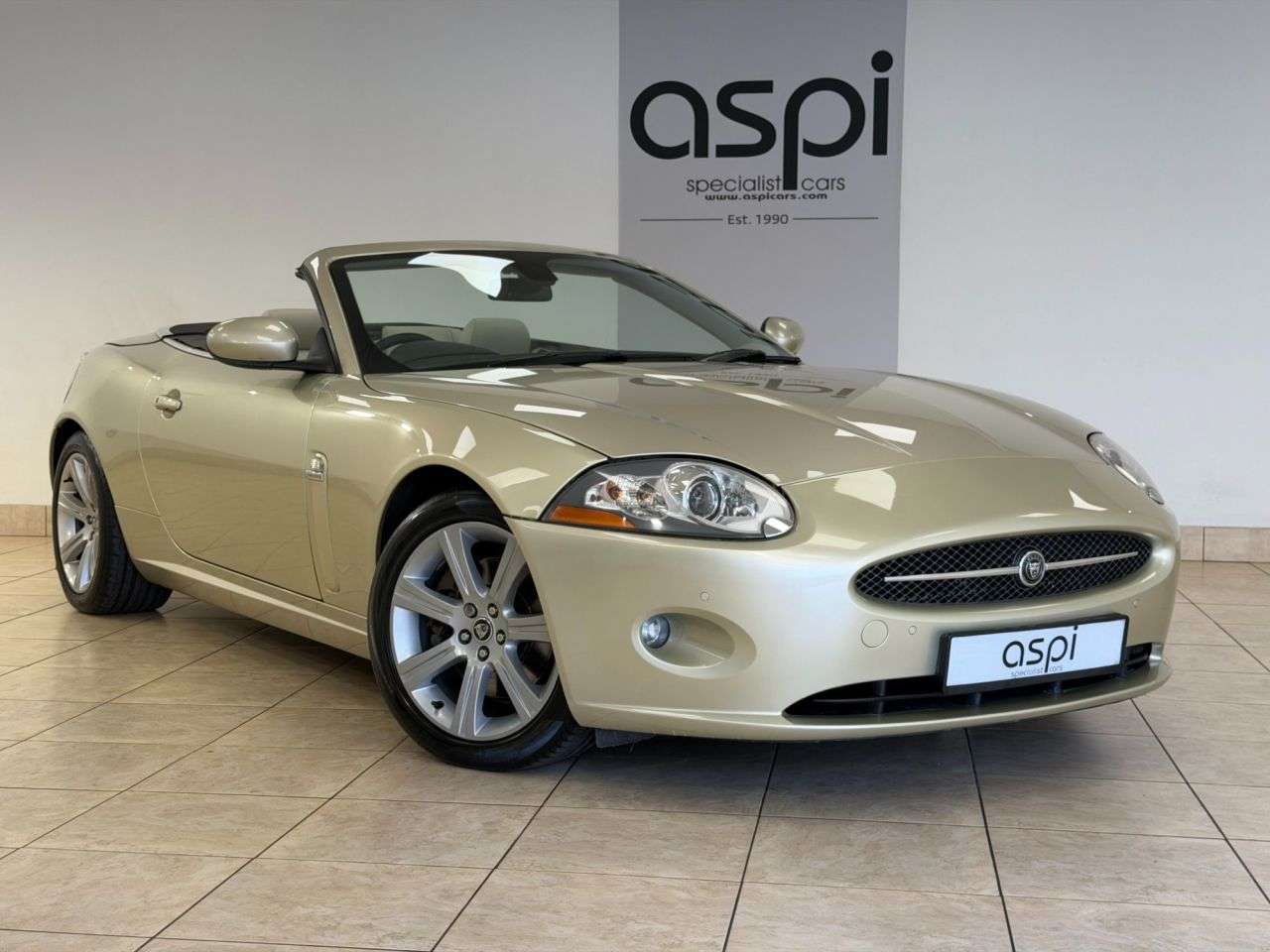 A 2006 JAGUAR XK 4.2 V8 Convertible 2dr Petrol Auto Euro 4 (300 ps) FULL DETAILS - WWW.ASPIC A 2006 JAGUAR XK 4.2 V8 Convertible 2dr Petrol Auto Euro 4 (300 ps) FULL DETAILS - WWW.ASPIC
