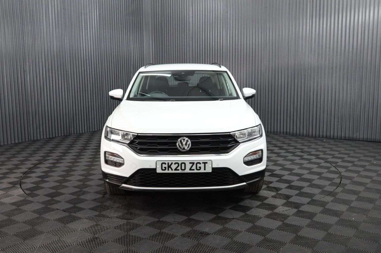A 2020 VOLKSWAGEN T-ROC 1.0 TSI GPF SE SUV 5dr Petrol Manual Euro 6 (s/s) (115 ps) FULL SERVICE HIS A 2020 VOLKSWAGEN T-ROC 1.0 TSI GPF SE SUV 5dr Petrol Manual Euro 6 (s/s) (115 ps) FULL SERVICE HIS