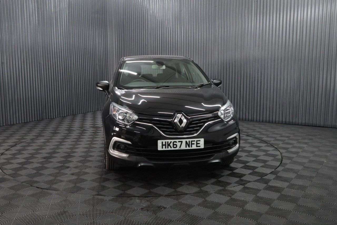 A 2018 RENAULT CAPTUR 1.5 dCi ENERGY Dynamique Nav SUV 5dr Diesel Manual Euro 6 (s/s) (90 ps) SAT A 2018 RENAULT CAPTUR 1.5 dCi ENERGY Dynamique Nav SUV 5dr Diesel Manual Euro 6 (s/s) (90 ps) SAT
