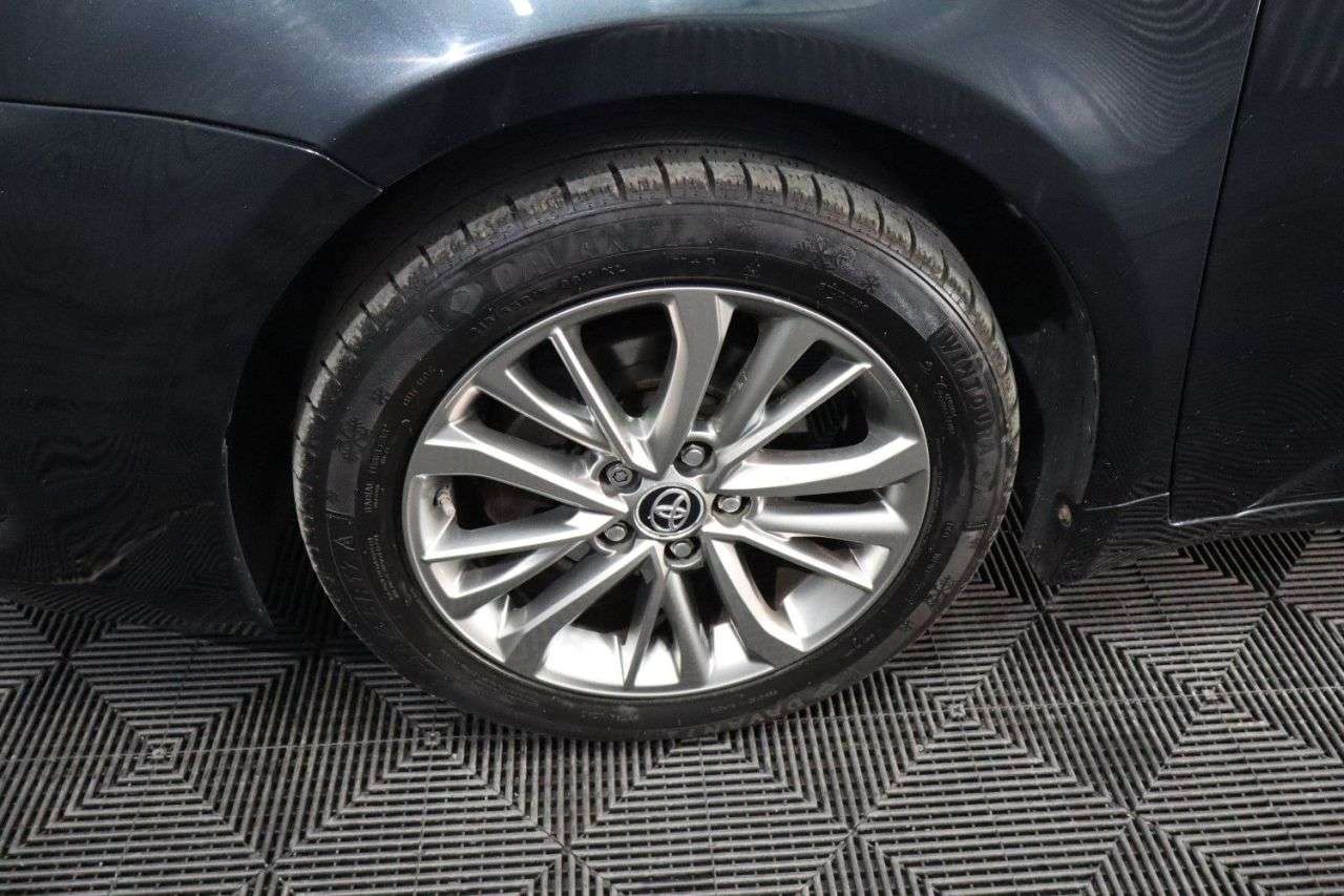 2017 TOYOTA AVENSIS 2017 TOYOTA AVENSIS