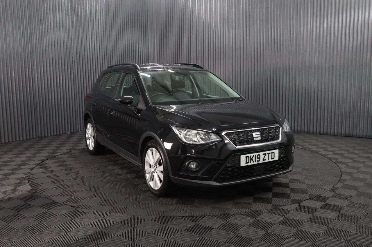 A 2019 SEAT ARONA 1.6 TDI SE Technology Lux SUV 5dr Diesel Manual Euro 6 (s/s) (115 ps) PARKI A 2019 SEAT ARONA 1.6 TDI SE Technology Lux SUV 5dr Diesel Manual Euro 6 (s/s) (115 ps) PARKI