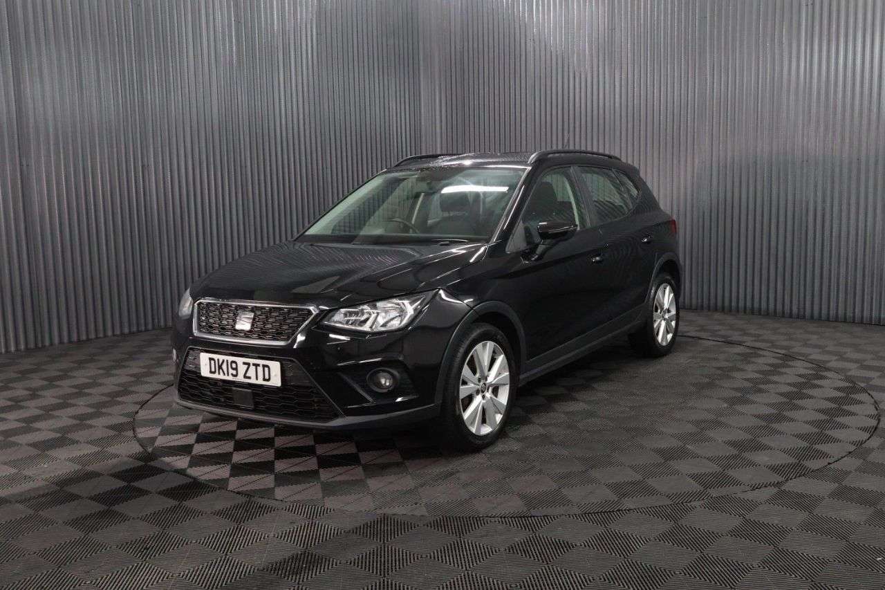 A 2019 SEAT ARONA 1.6 TDI SE Technology Lux SUV 5dr Diesel Manual Euro 6 (s/s) (115 ps) PARKI A 2019 SEAT ARONA 1.6 TDI SE Technology Lux SUV 5dr Diesel Manual Euro 6 (s/s) (115 ps) PARKI