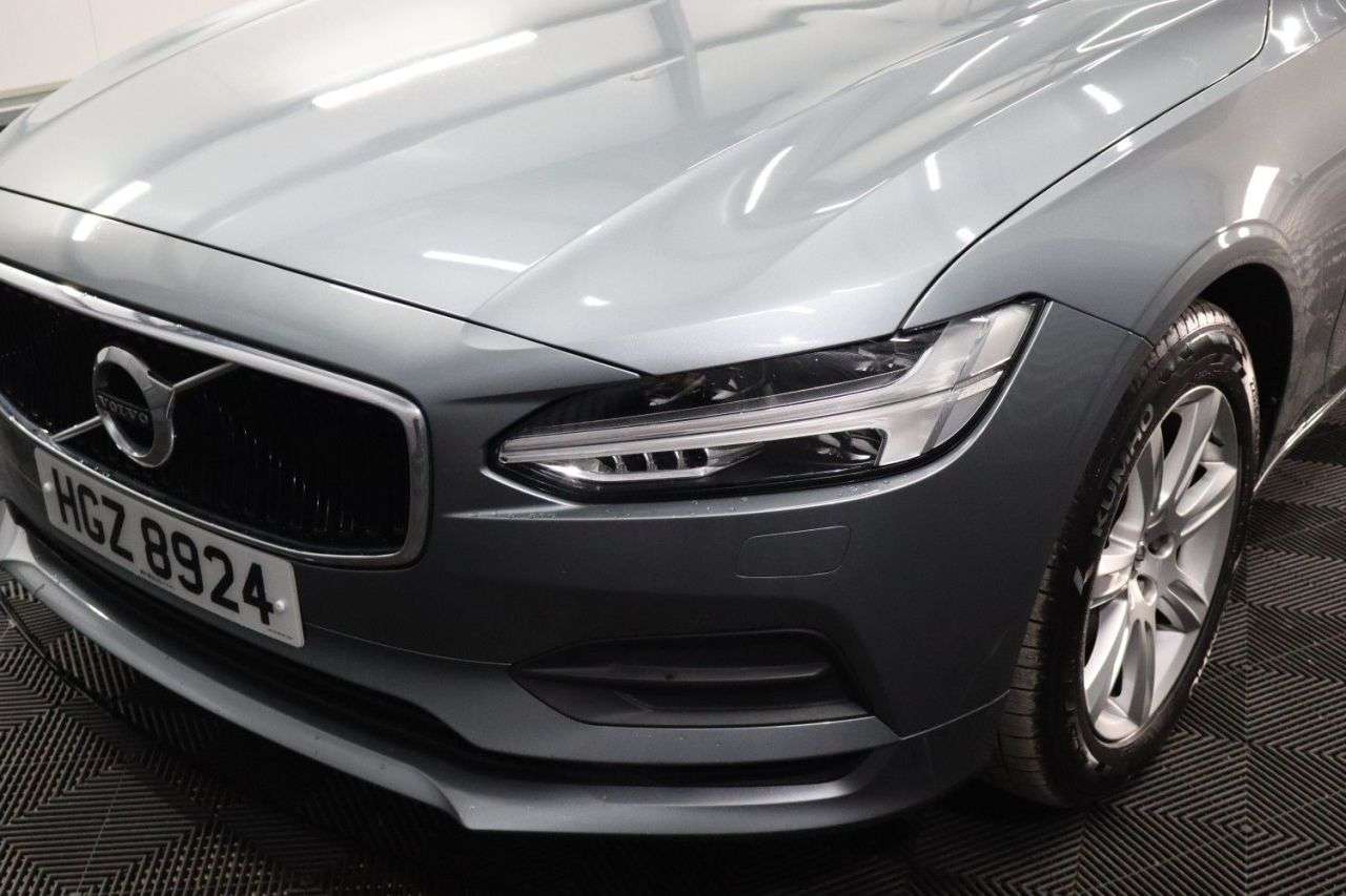 2017 VOLVO S90 2017 VOLVO S90