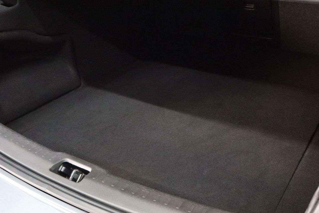 2017 VOLVO S90 2017 VOLVO S90