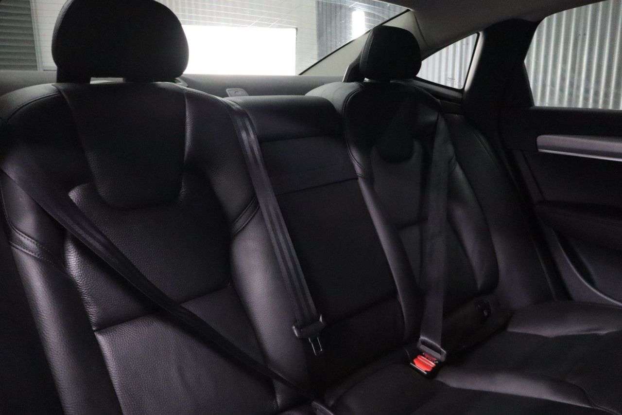 2017 VOLVO S90 2017 VOLVO S90