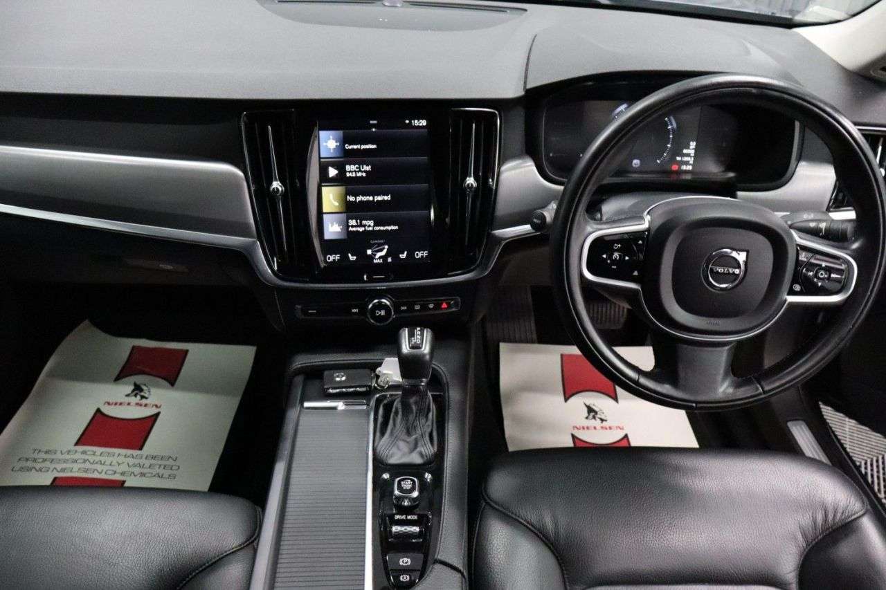 2017 VOLVO S90 2017 VOLVO S90