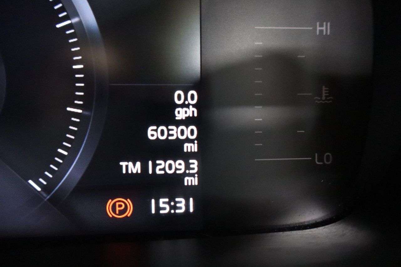 2017 VOLVO S90 2017 VOLVO S90