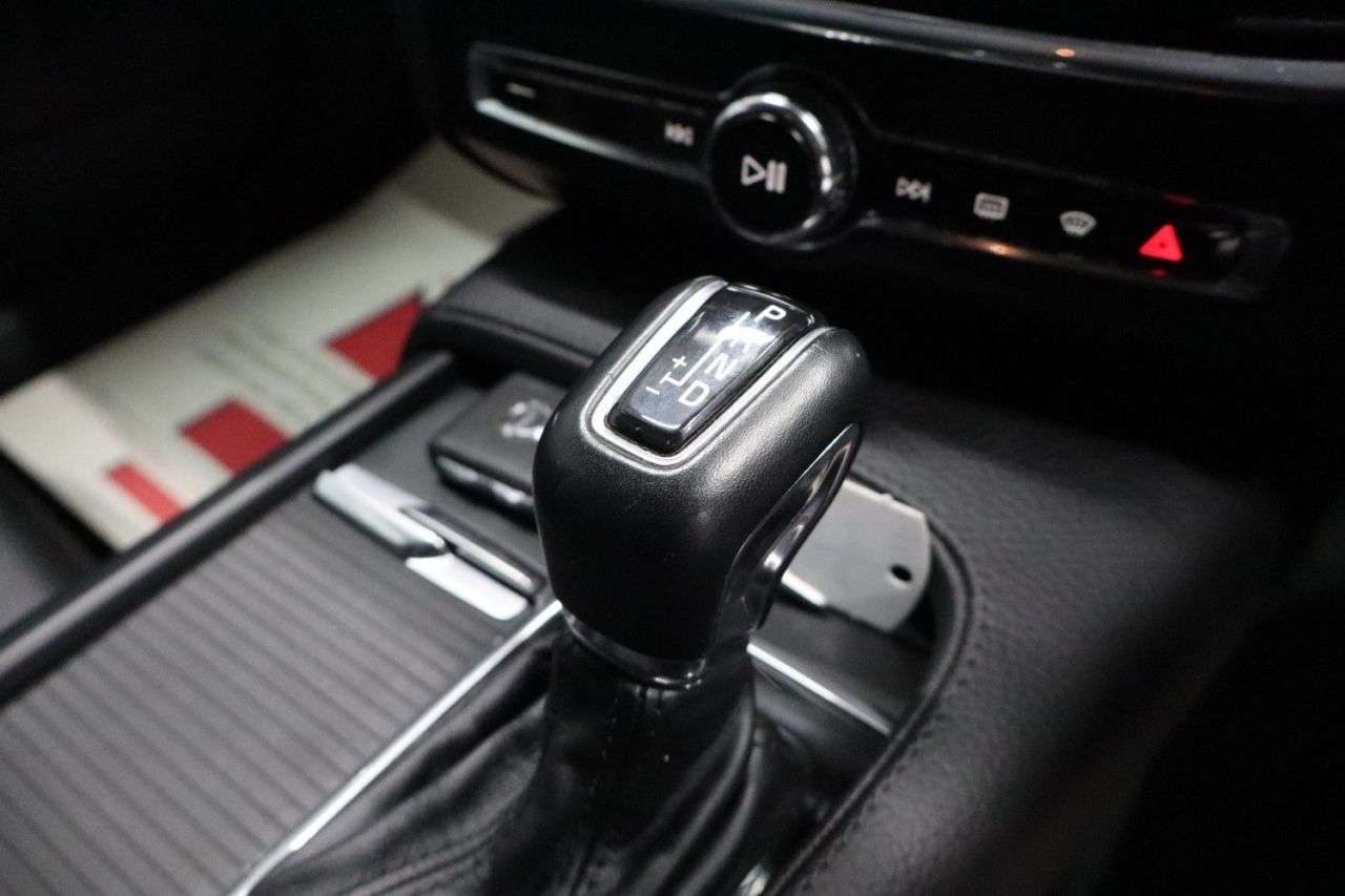 2017 VOLVO S90 2017 VOLVO S90