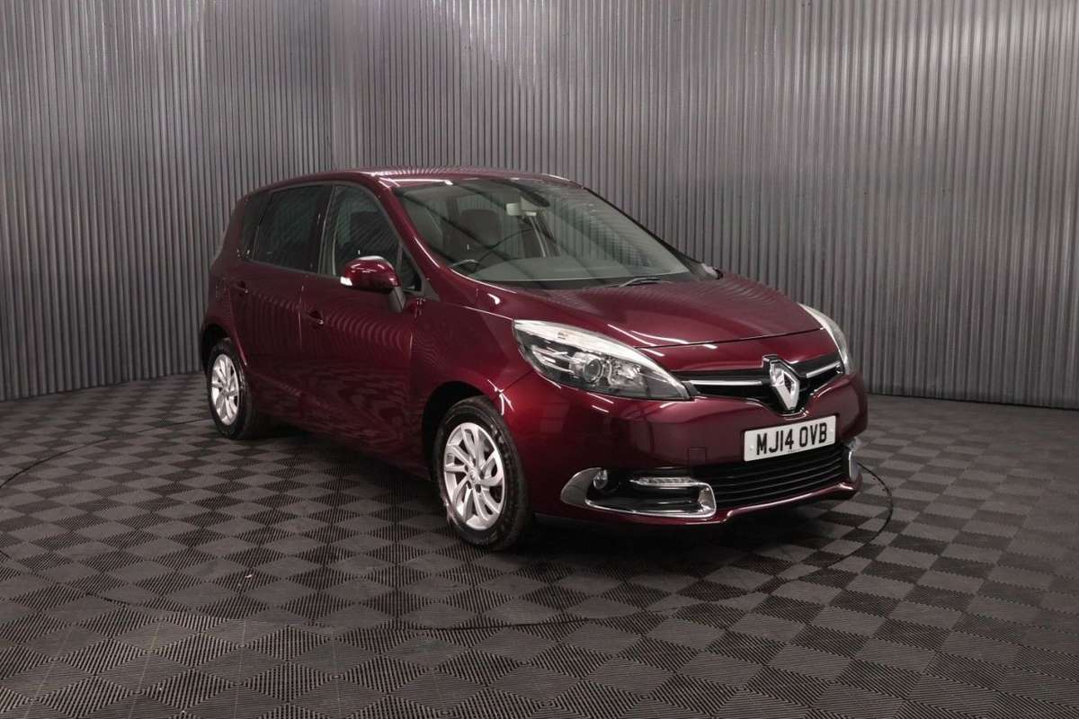 Check out this Renault Scenic 2014 Diesel Manual