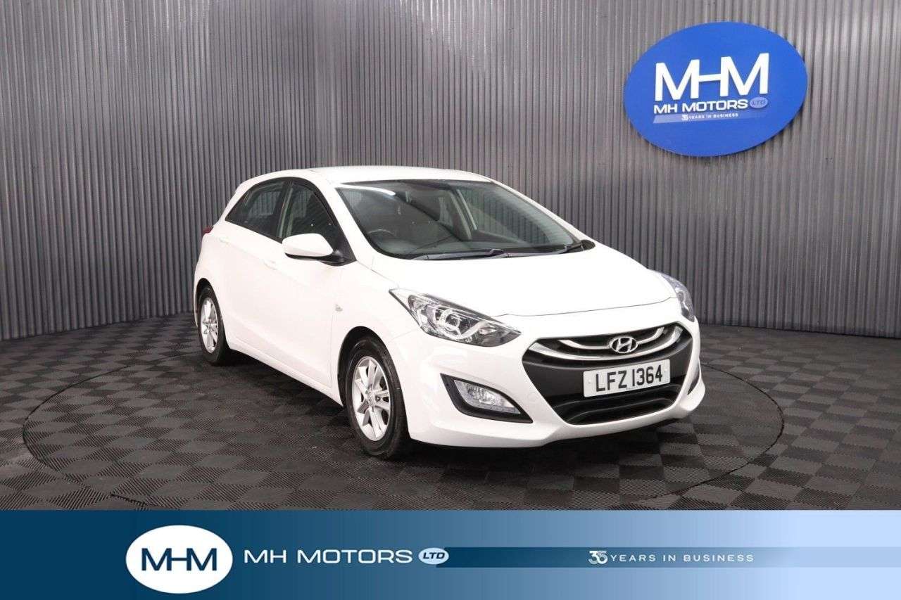 A 2012 HYUNDAI I30 1.4 Active Hatchback 5dr Petrol Manual Euro 5 (100 ps) CRUISE CONTROL / ONL A 2012 HYUNDAI I30 1.4 Active Hatchback 5dr Petrol Manual Euro 5 (100 ps) CRUISE CONTROL / ONL