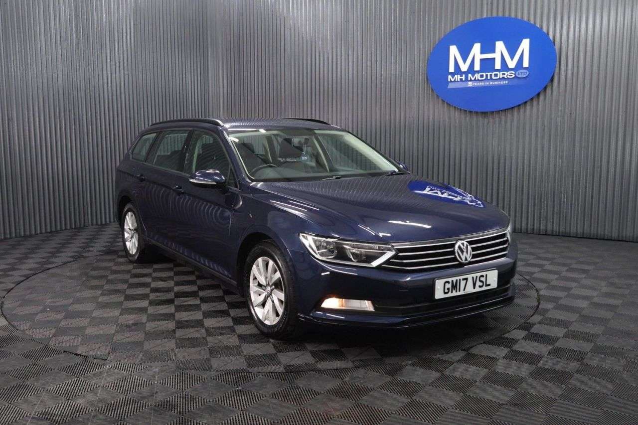 A 2017 VOLKSWAGEN PASSAT 1.6 TDI S Estate 5dr Diesel Manual Euro 6 (s/s) (120 ps) ECONOMICAL 6 SPEED A 2017 VOLKSWAGEN PASSAT 1.6 TDI S Estate 5dr Diesel Manual Euro 6 (s/s) (120 ps) ECONOMICAL 6 SPEED