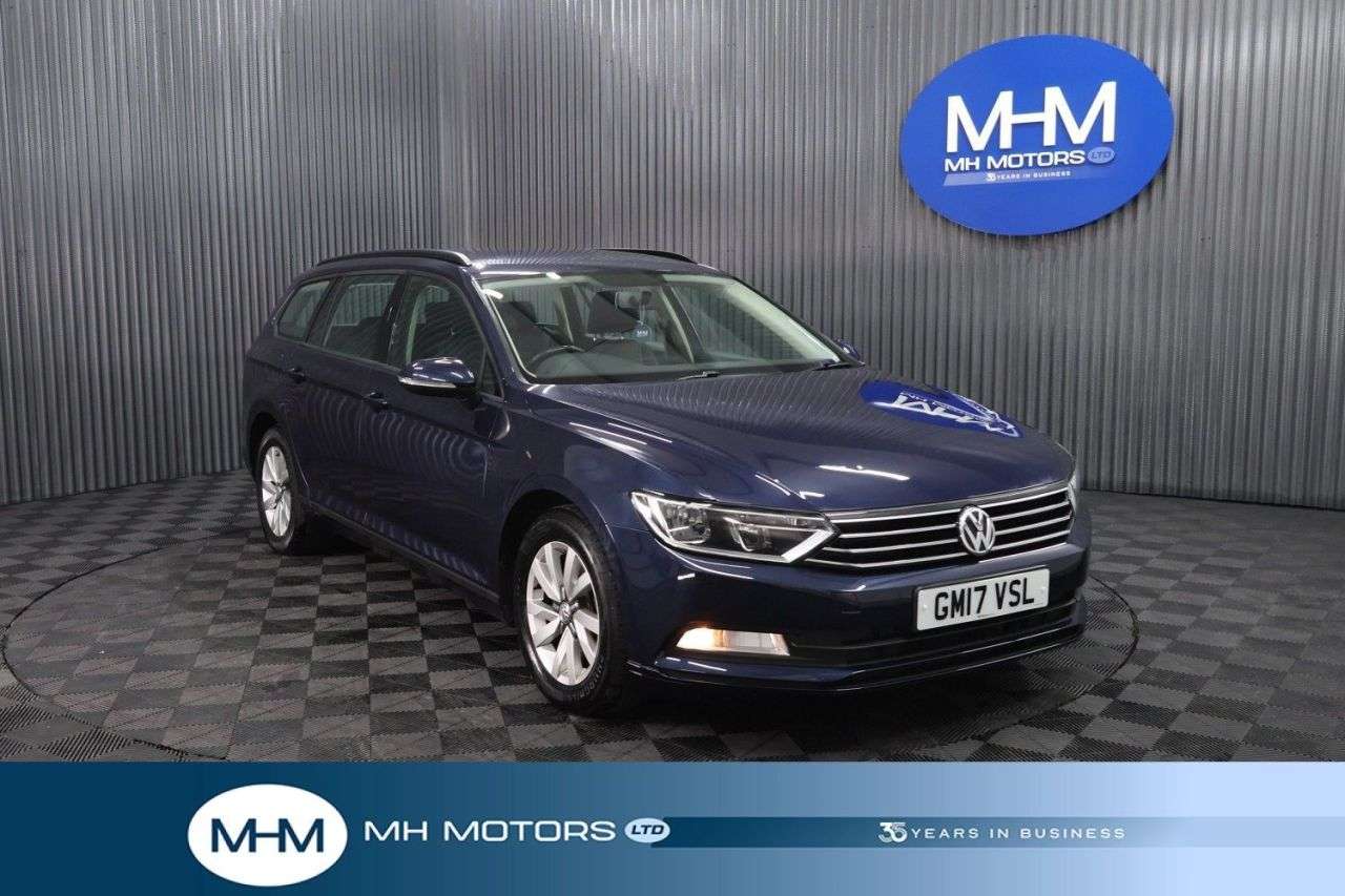 A 2017 VOLKSWAGEN PASSAT 1.6 TDI S Estate 5dr Diesel Manual Euro 6 (s/s) (120 ps) ECONOMICAL 6 SPEED A 2017 VOLKSWAGEN PASSAT 1.6 TDI S Estate 5dr Diesel Manual Euro 6 (s/s) (120 ps) ECONOMICAL 6 SPEED