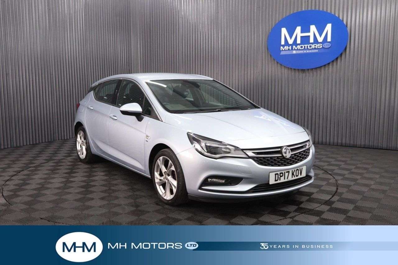 A 2017 VAUXHALL ASTRA 1.4i SRi Hatchback 5dr Petrol Manual Euro 6 (100 ps) GOOD SERVICE HISTORY / A 2017 VAUXHALL ASTRA 1.4i SRi Hatchback 5dr Petrol Manual Euro 6 (100 ps) GOOD SERVICE HISTORY /