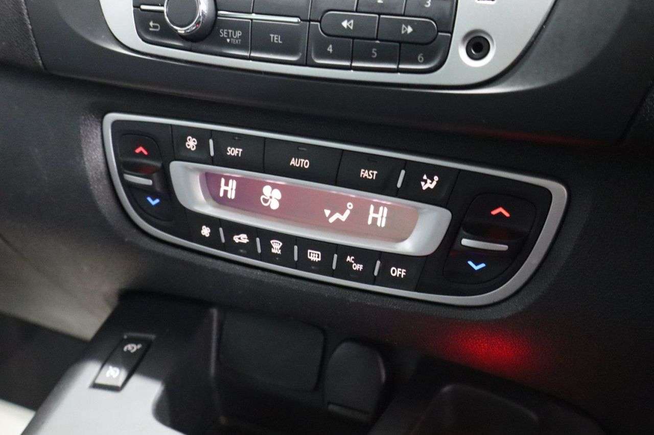 2015 RENAULT SCENIC 2015 RENAULT SCENIC