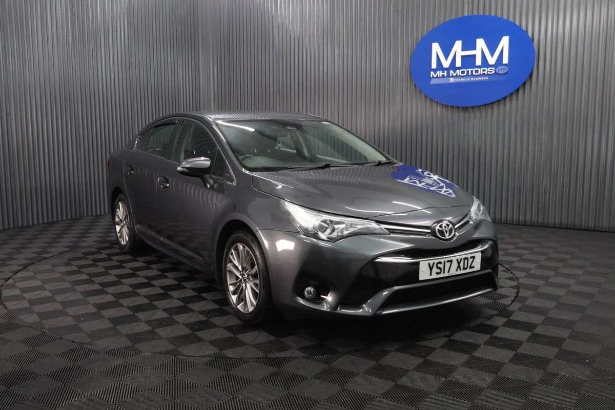 Check out this Toyota Avensis 2017 Diesel Manual